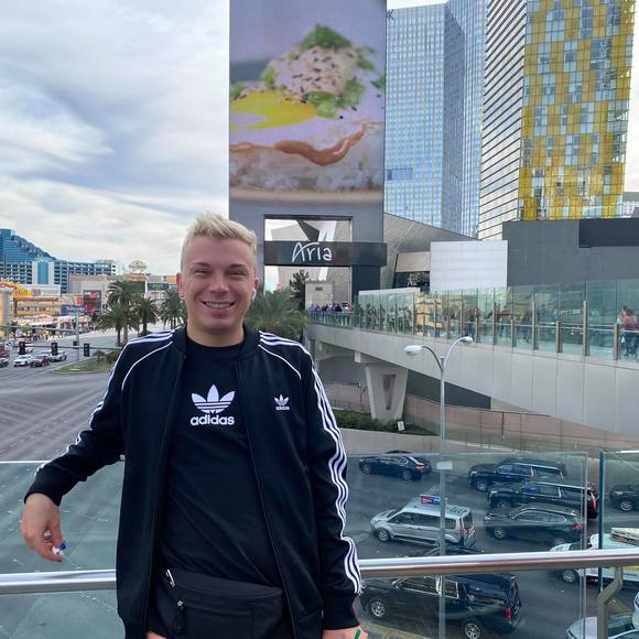 Meet your Posher, Kevin - Picture 1 of 1